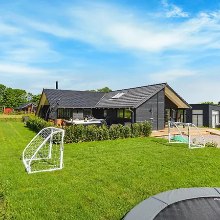 Lovely In With Sauna Holiday home