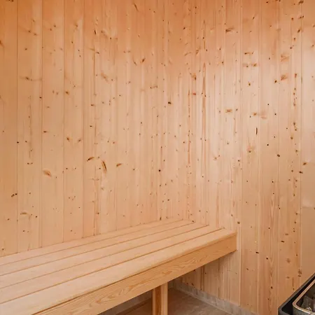 Feriehus Lovely In With Sauna